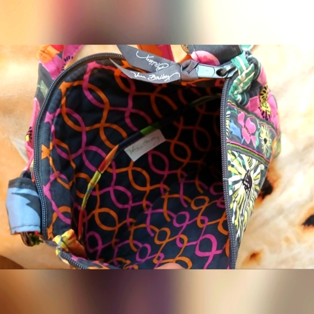 NWT> Vera Bradley  floral crossbody Bag - Picture 3 of 4